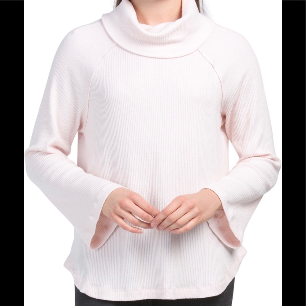 MICHAEL STARS Champagne Turtleneck Raglan Top NWT